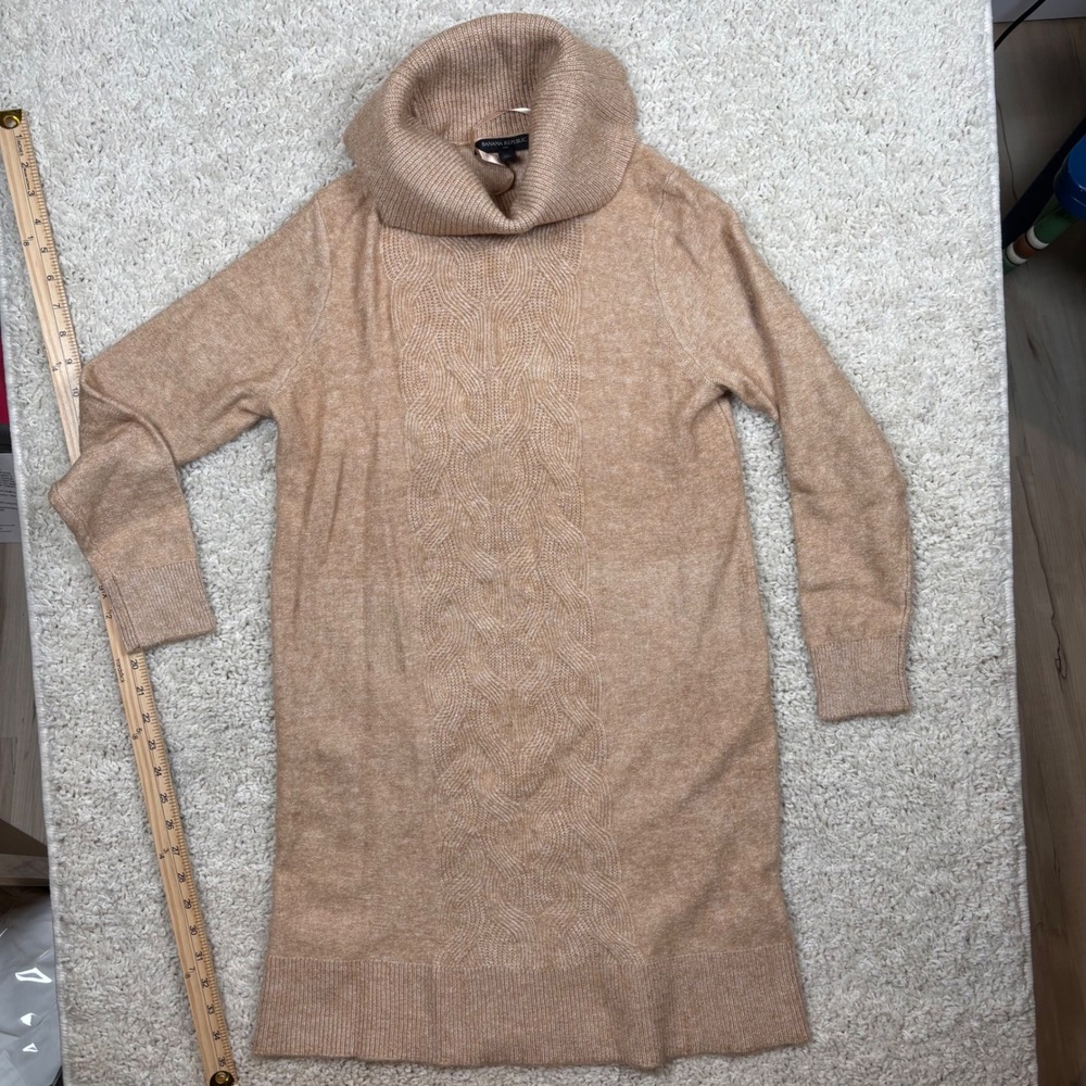 Banana Republic Petite‎ Cable Knit Turtleneck Sweater Dress Tan M